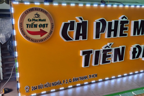 LÀM BẢNG HIỆU QUẢNG CÁO CHO CHUỖI CÀ PHÊ TIẾN ĐẠT